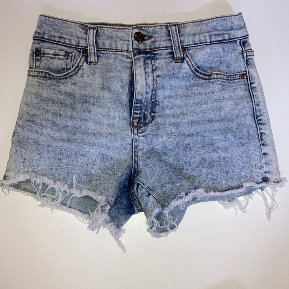 Celebrity Pink denim shorts. Like new condition.